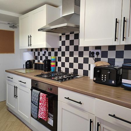 Granville 5Br Townhouse - Ideal For Groups, Families Or Contractors By Suitely Cheltenham Dış mekan fotoğraf
