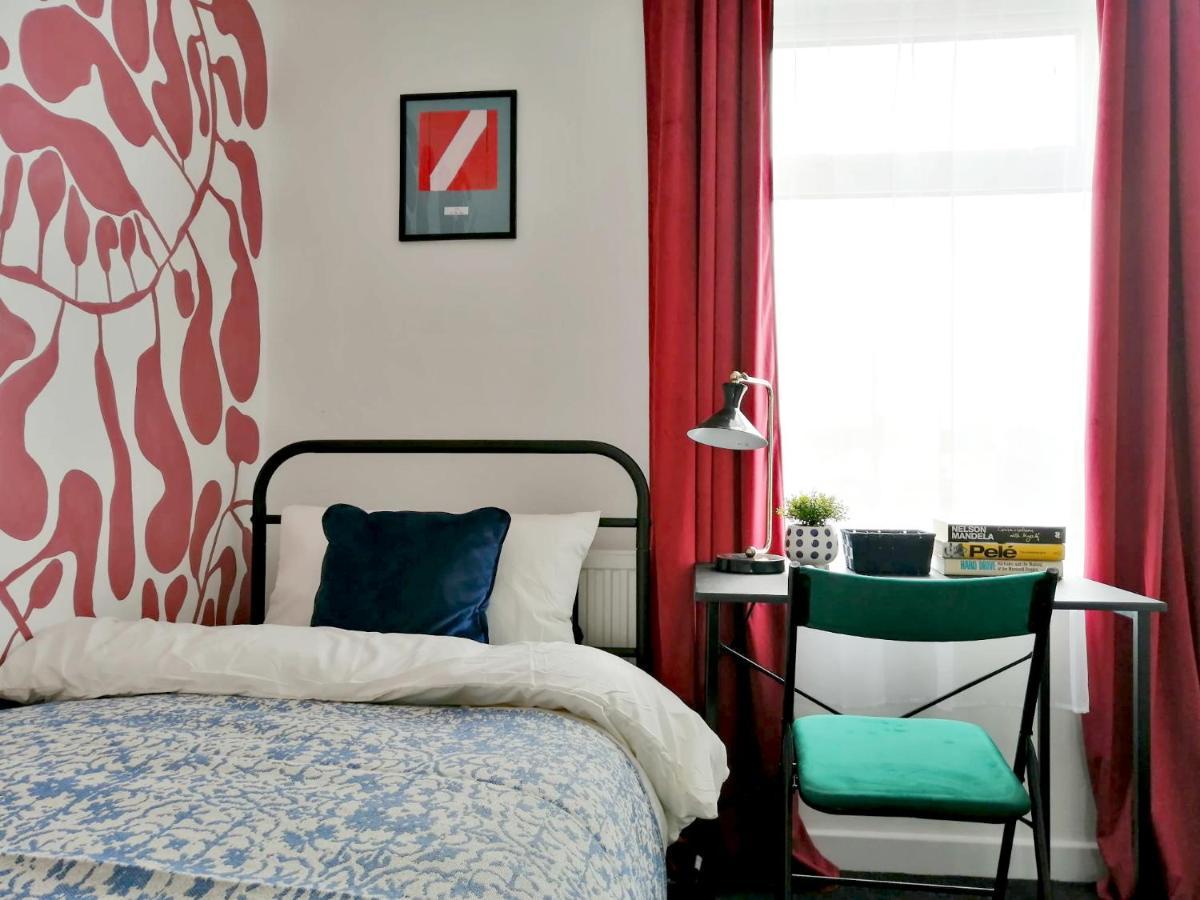 Granville 5Br Townhouse - Ideal For Groups, Families Or Contractors By Suitely Cheltenham Dış mekan fotoğraf