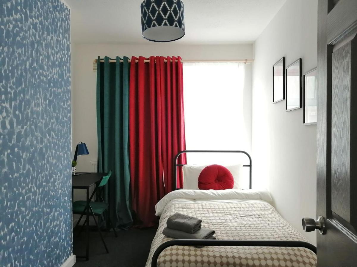 Granville 5Br Townhouse - Ideal For Groups, Families Or Contractors By Suitely Cheltenham Dış mekan fotoğraf