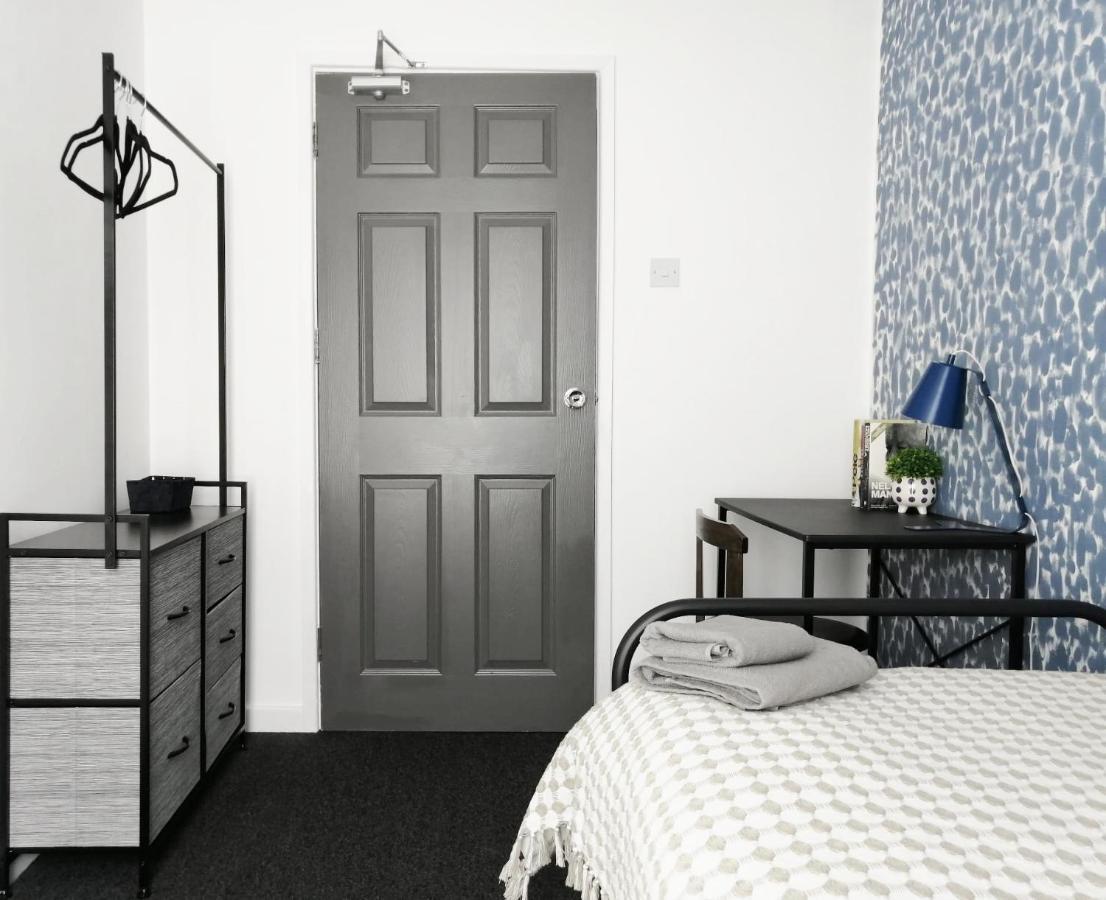 Granville 5Br Townhouse - Ideal For Groups, Families Or Contractors By Suitely Cheltenham Dış mekan fotoğraf